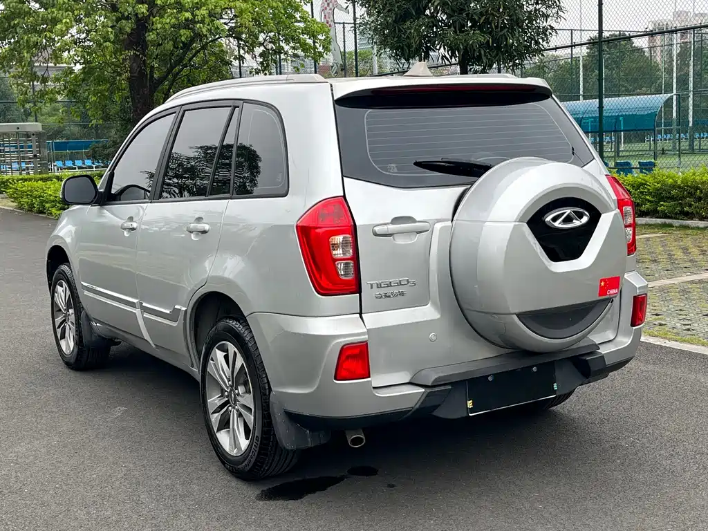Chery Tiggo 3 2015 — фото 5