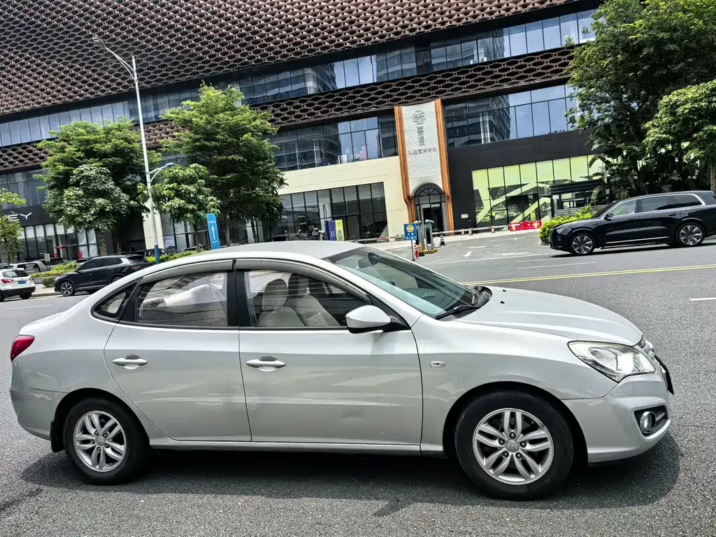 Hyundai Joyful 2013