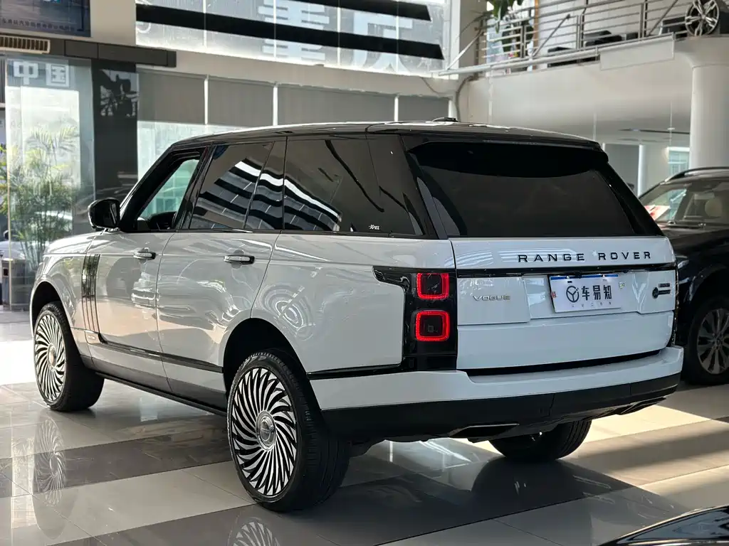 Land Rover Range Rover 2016 — фото 15