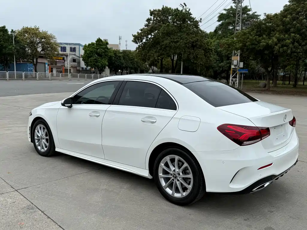 Mercedes-Benz A-Class 2020 — фото 7