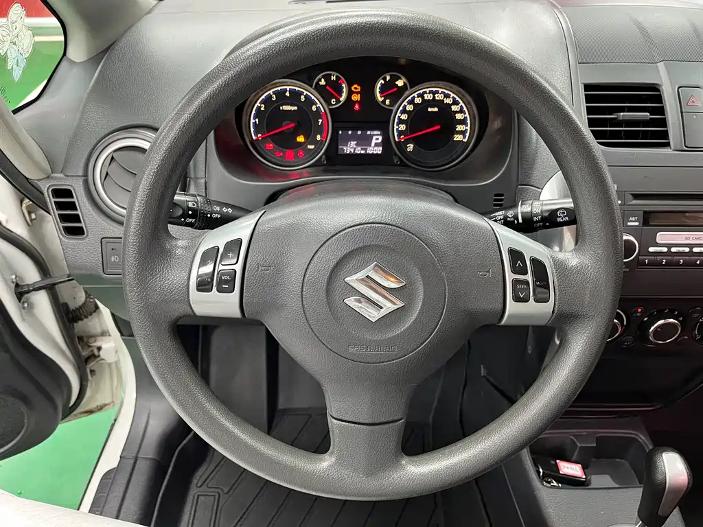 Suzuki SX4 2017 — фото 9