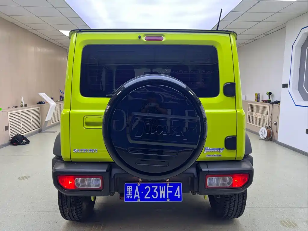 Suzuki Jimny 2023 — фото 5