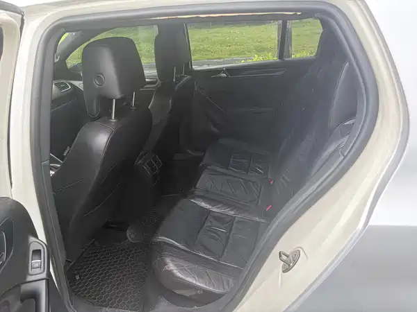 Volkswagen Golf GTI 2012
