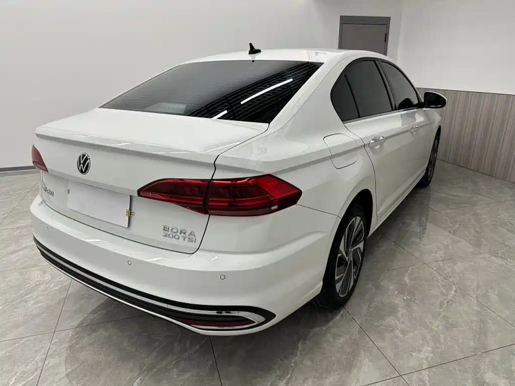 Volkswagen Bora 2023