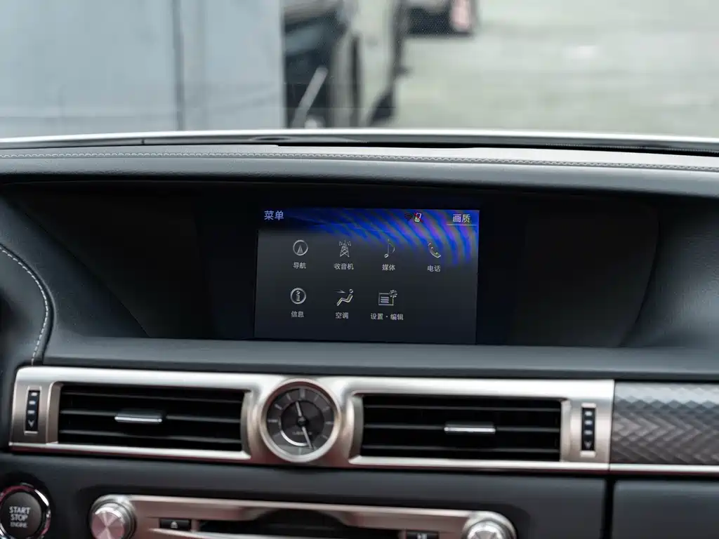 Lexus GS 2018 — фото 16