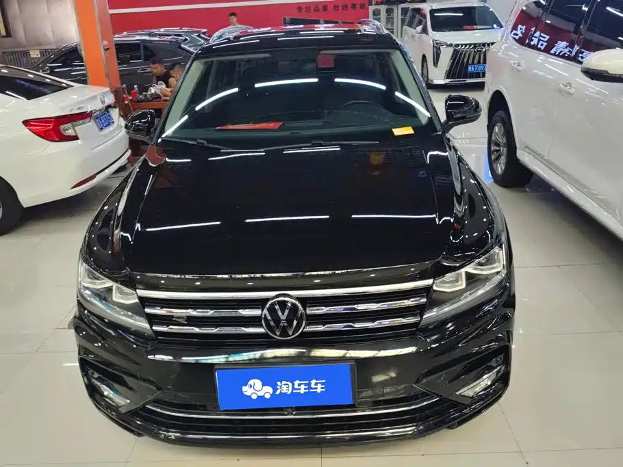 Volkswagen Tiguan L 2021 — фото 2