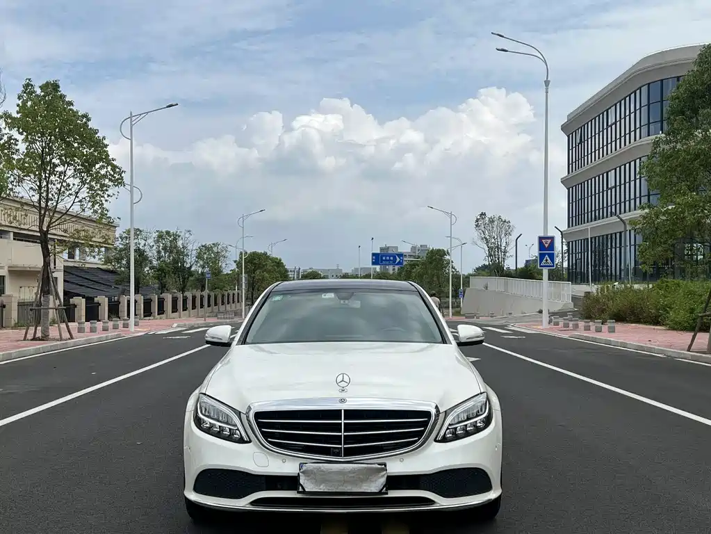 Mercedes-Benz C-Class 2019 — фото 2