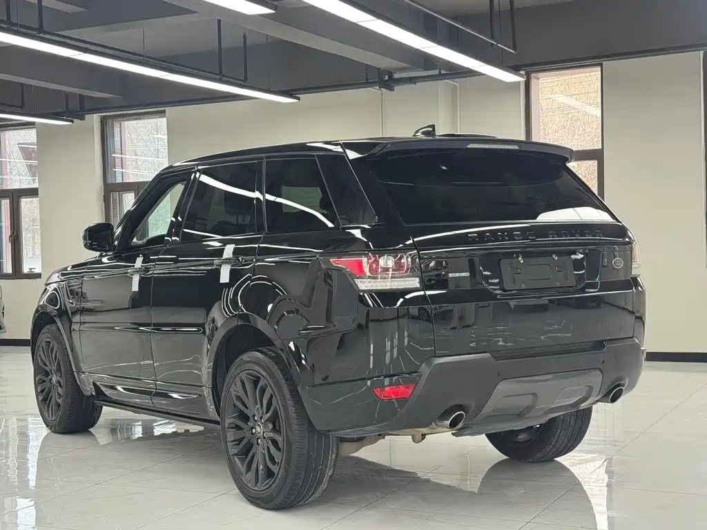 Land Rover Range Rover Sport 2017 — фото 18