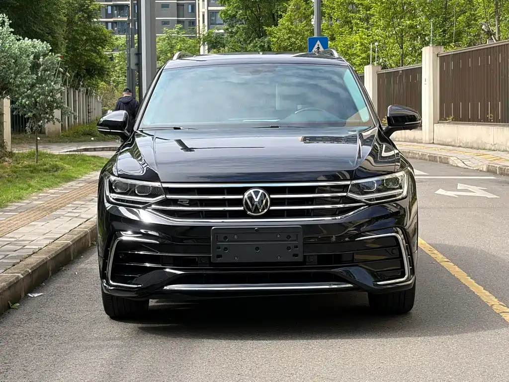 Volkswagen Tiguan L 2025 — фото 2