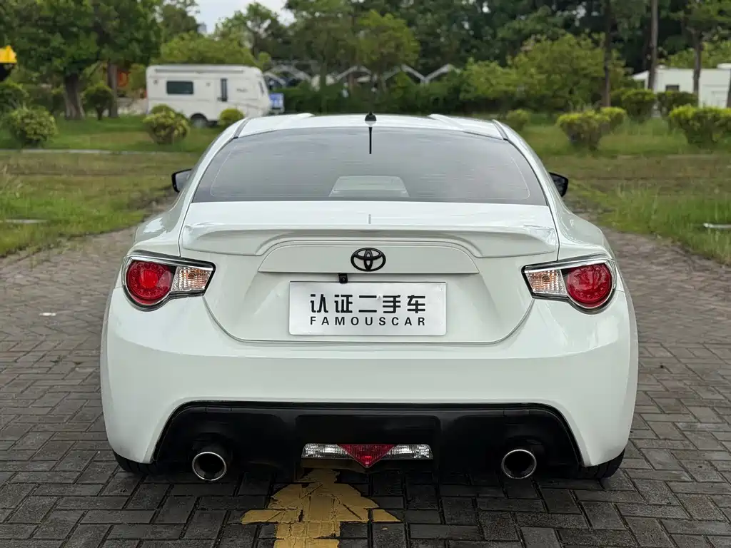 Toyota 86 2015 — фото 17
