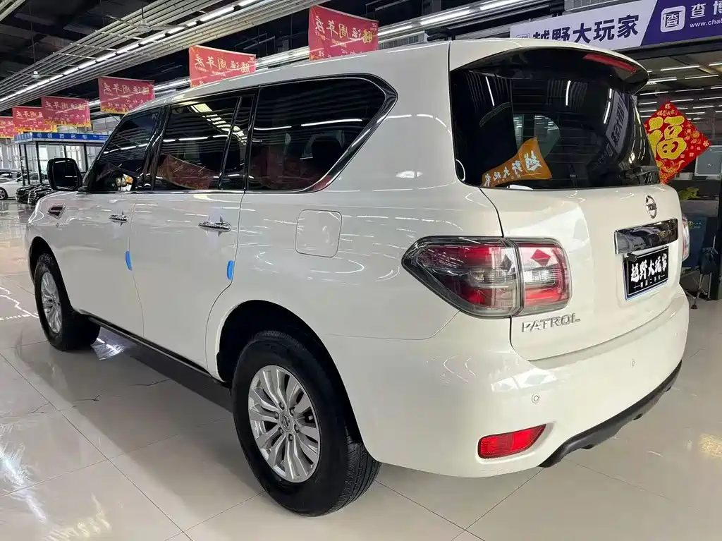 Nissan Patrol 2018 — фото 9