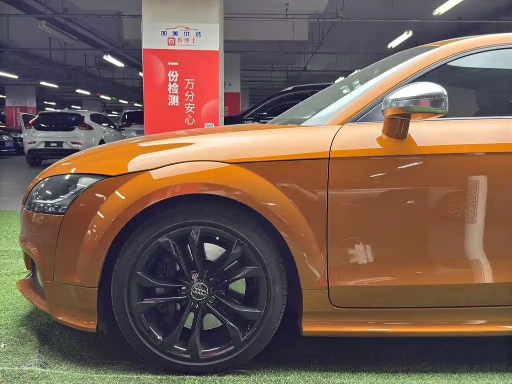Audi TTS 2015 — фото 24