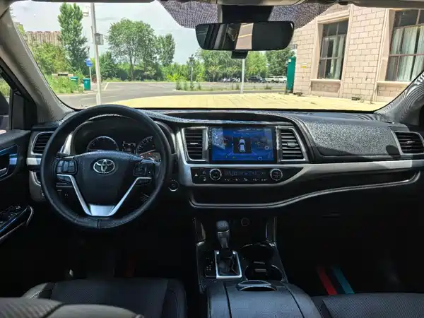Toyota Highlander 2018