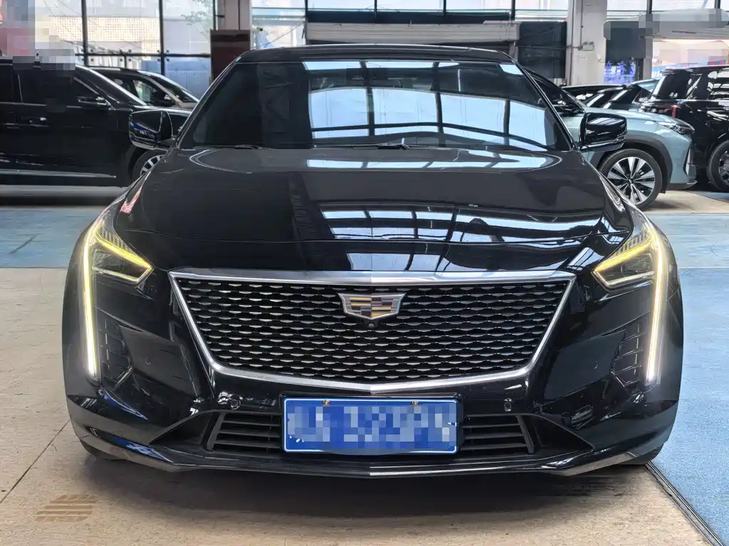Cadillac CT6 2021 — фото 1