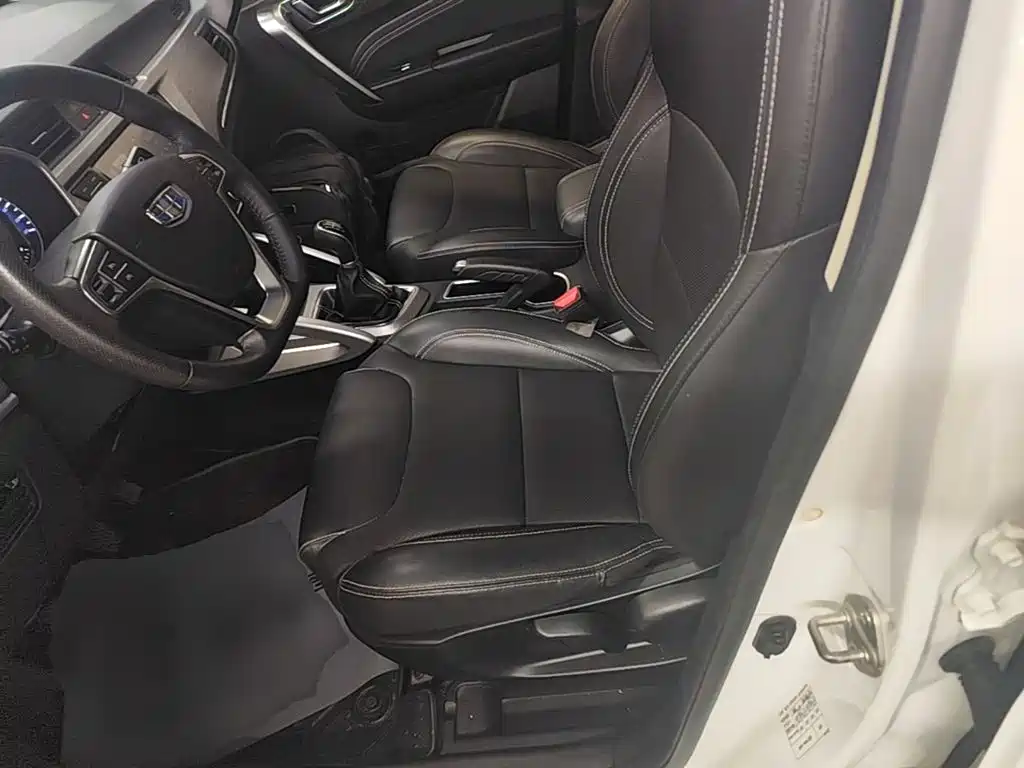 Geely Vision X3 2019 — фото 15