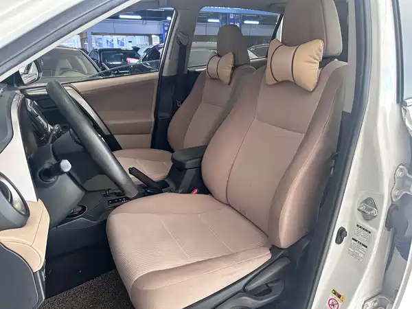 Toyota RAV4 2013