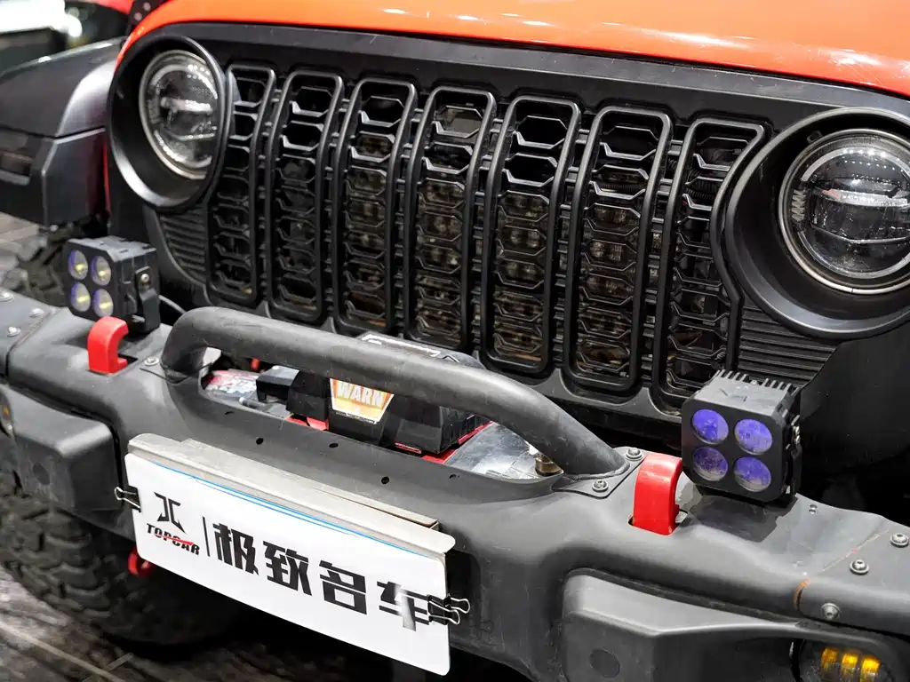 Jeep Wrangler 2010 — фото 7