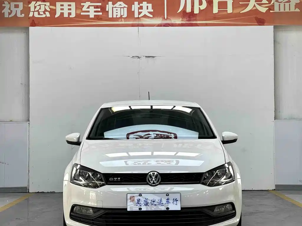 Volkswagen Polo 2015