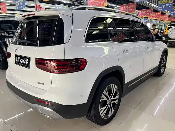 Mercedes-Benz GLB 2025