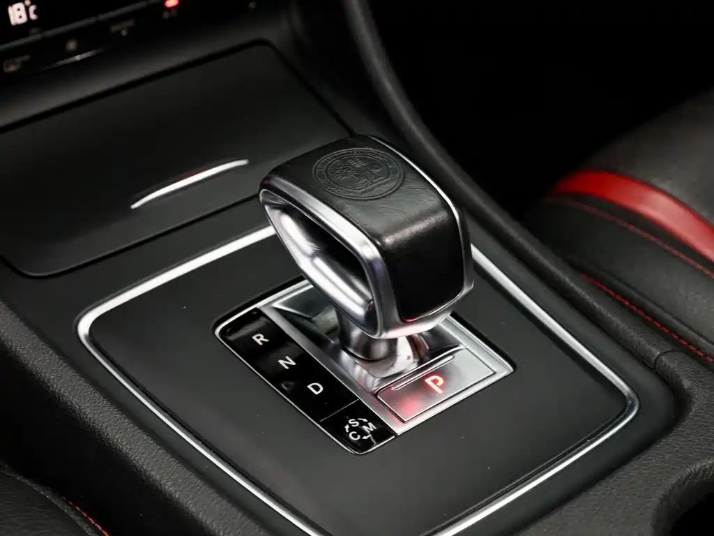 Mercedes-Benz CLA AMG 2015 — фото 14