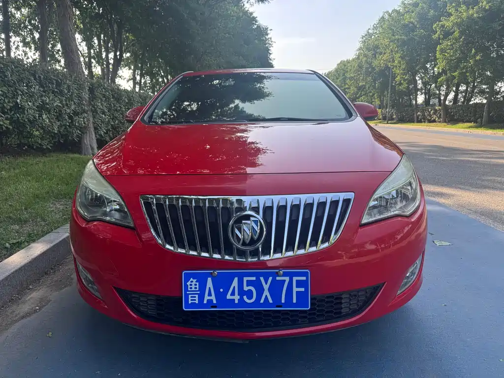 Buick Excelle 2010 — фото 2