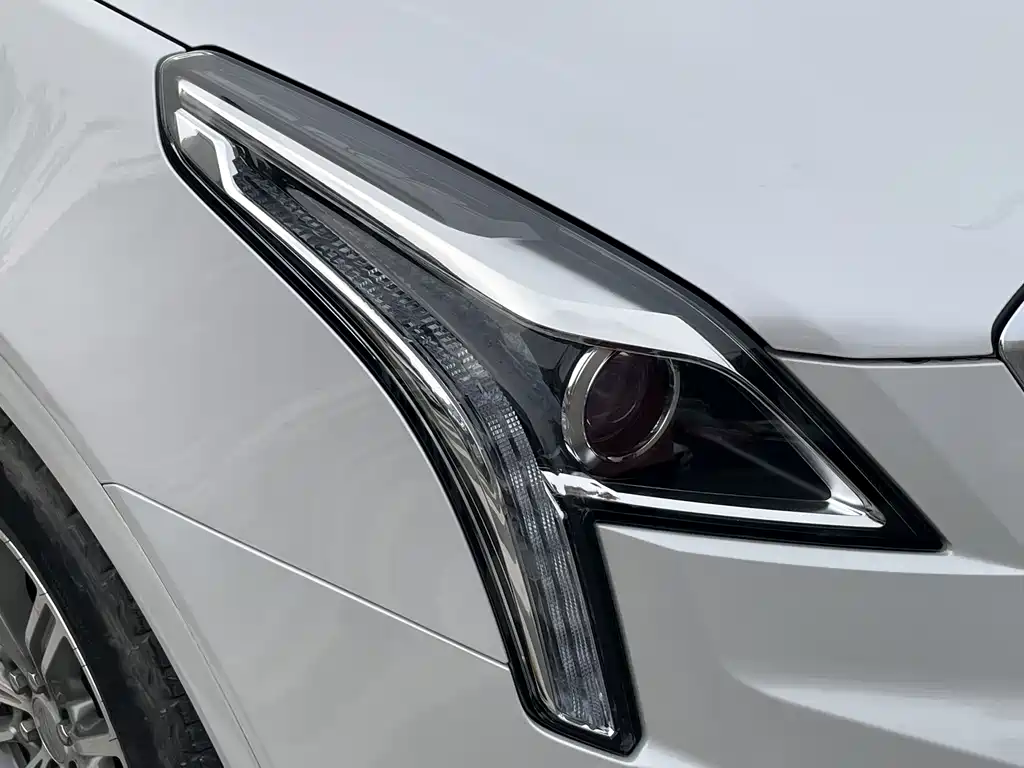 Cadillac XT5 2019 — фото 15