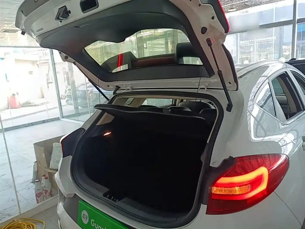 Geely Emgrand GS 2019 — фото 19