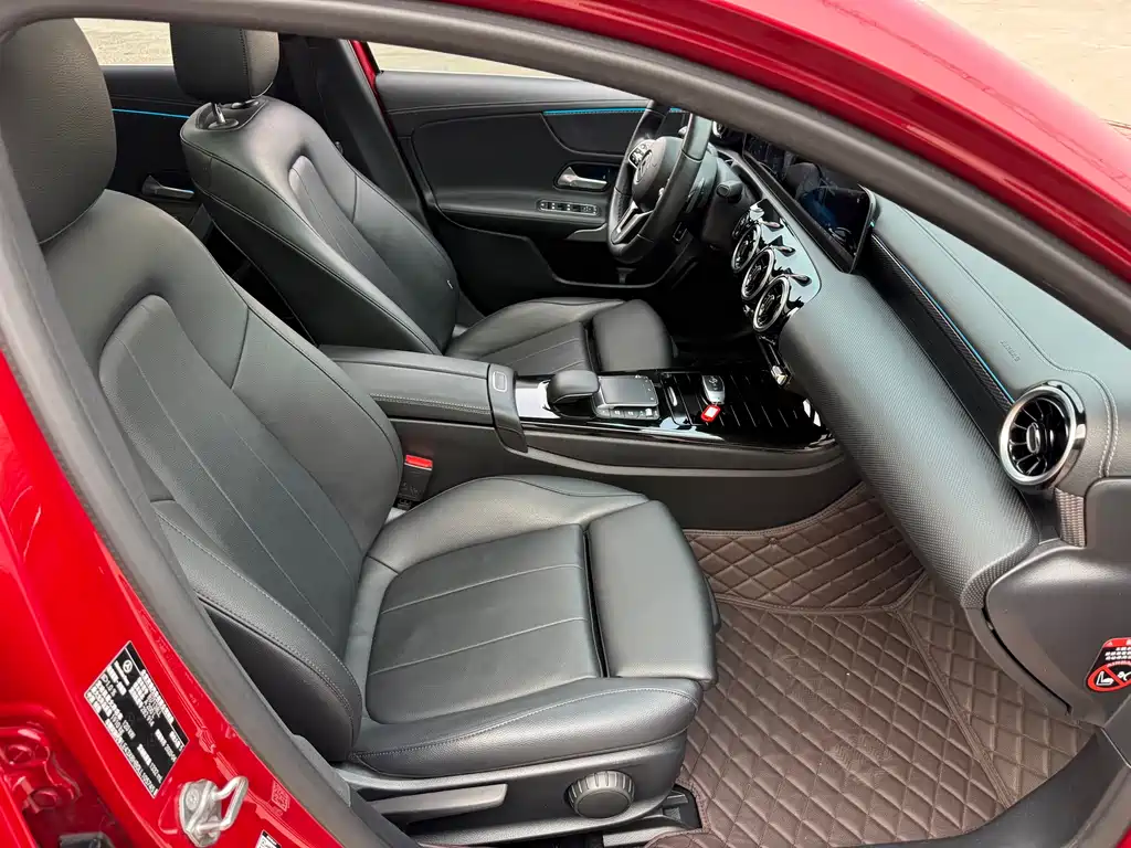 Mercedes-Benz A-Class 2020 — фото 18
