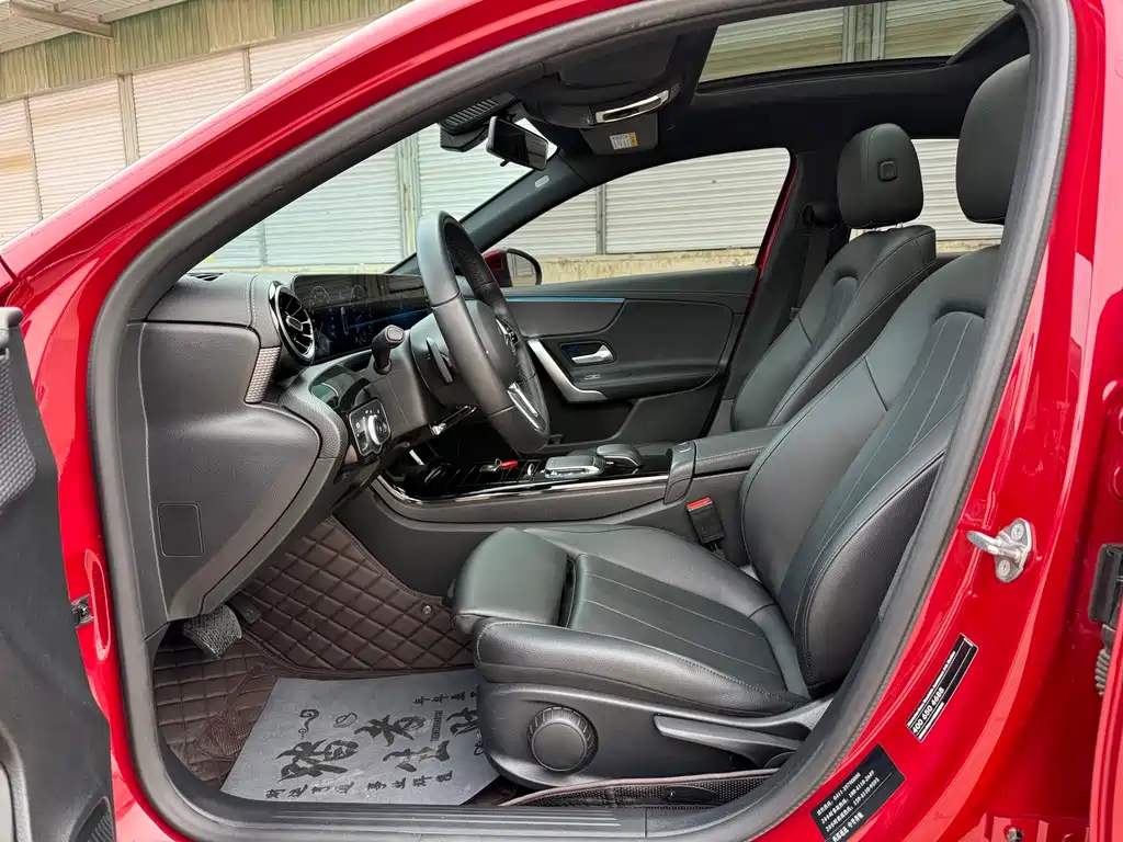 Mercedes-Benz A-Class 2020 — фото 10