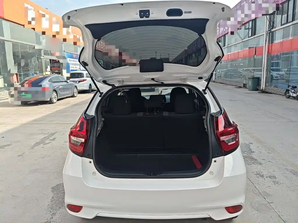 Toyota Vios FS 2023 — фото 19