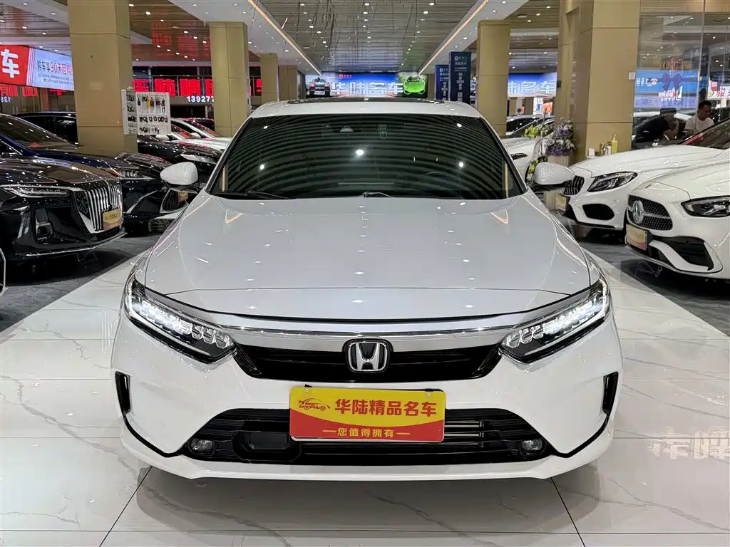 Honda Inspire 2022 — фото 2