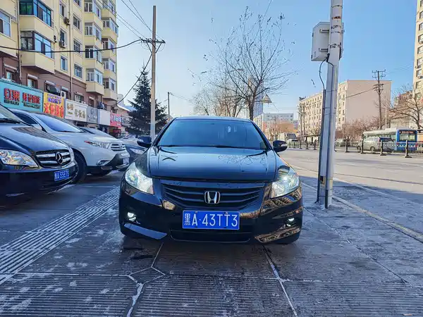 Honda Accord 2011