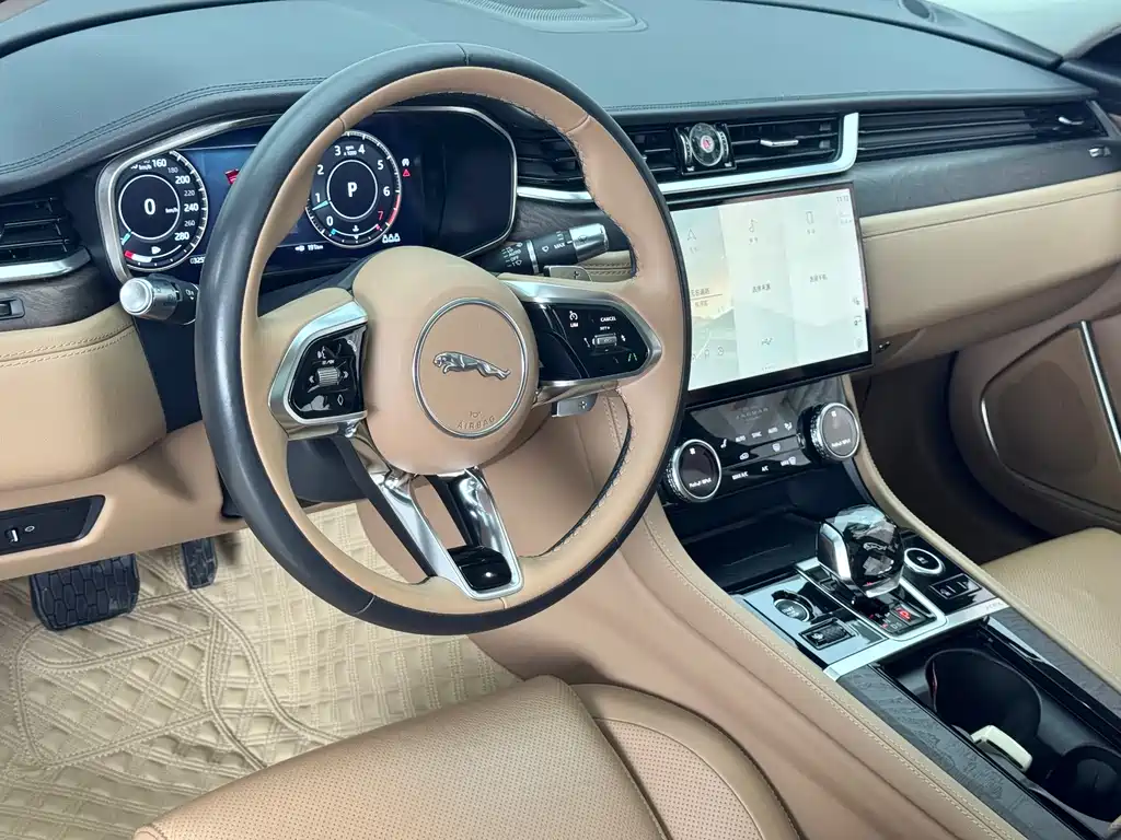 Jaguar XFL 2023 — фото 14
