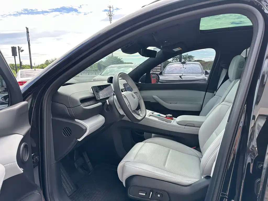 NIO ES6 2025