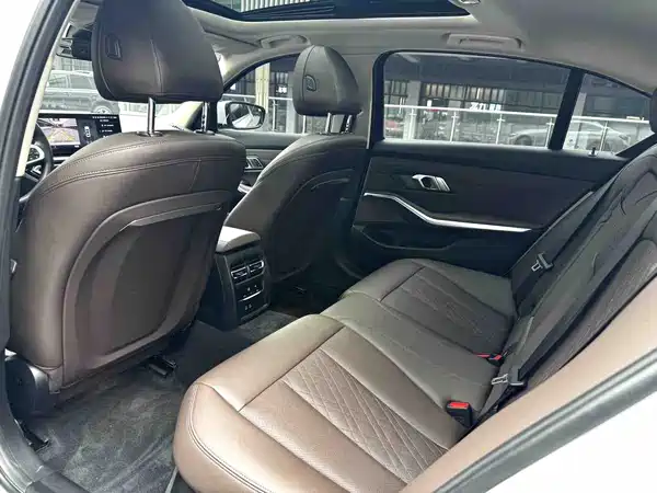 BMW 3 Series 2024