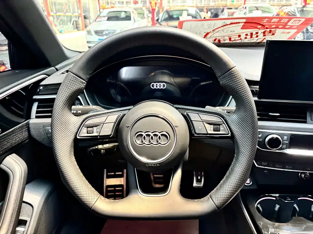 Audi A4L 2024 — фото 9
