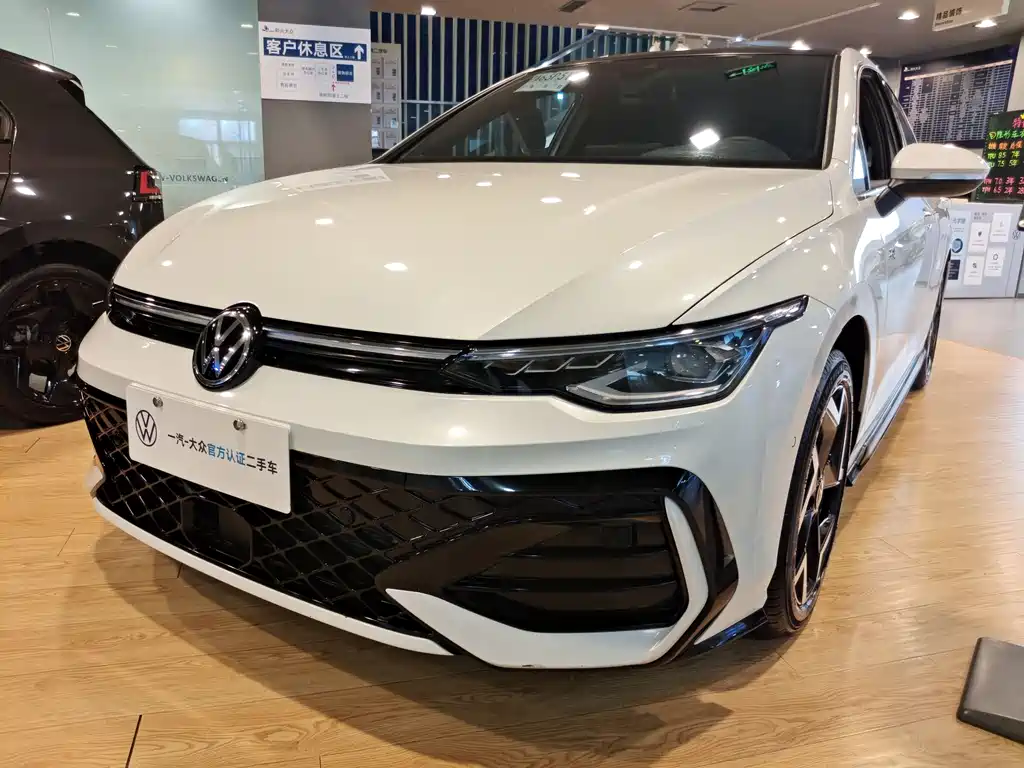 Volkswagen Golf 2026