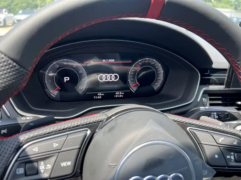 Audi A4L 2025