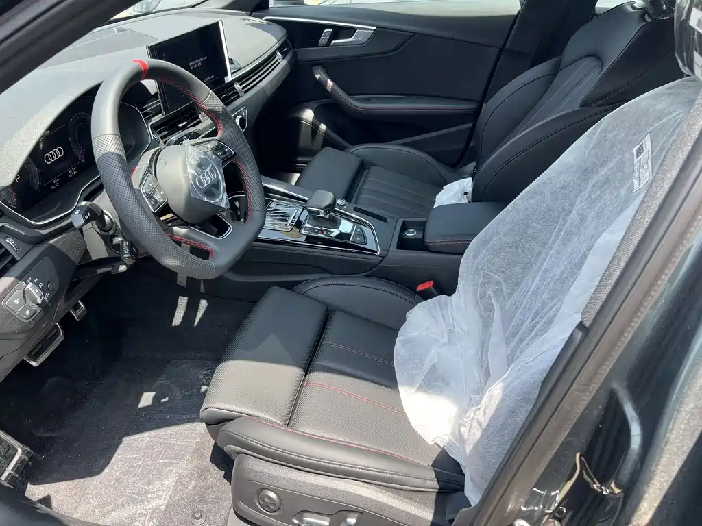 Audi A4L 2025