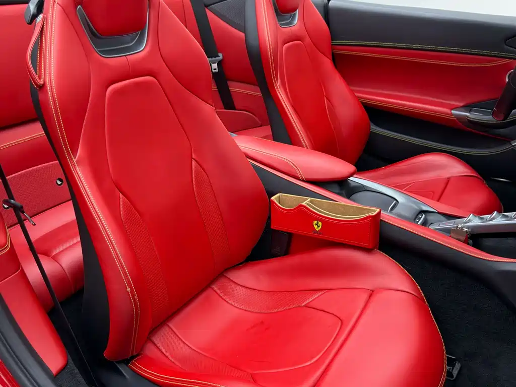 Ferrari Portofino 2019 — фото 13