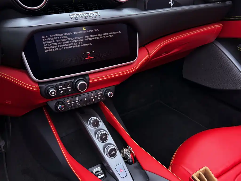 Ferrari Portofino 2019 — фото 20