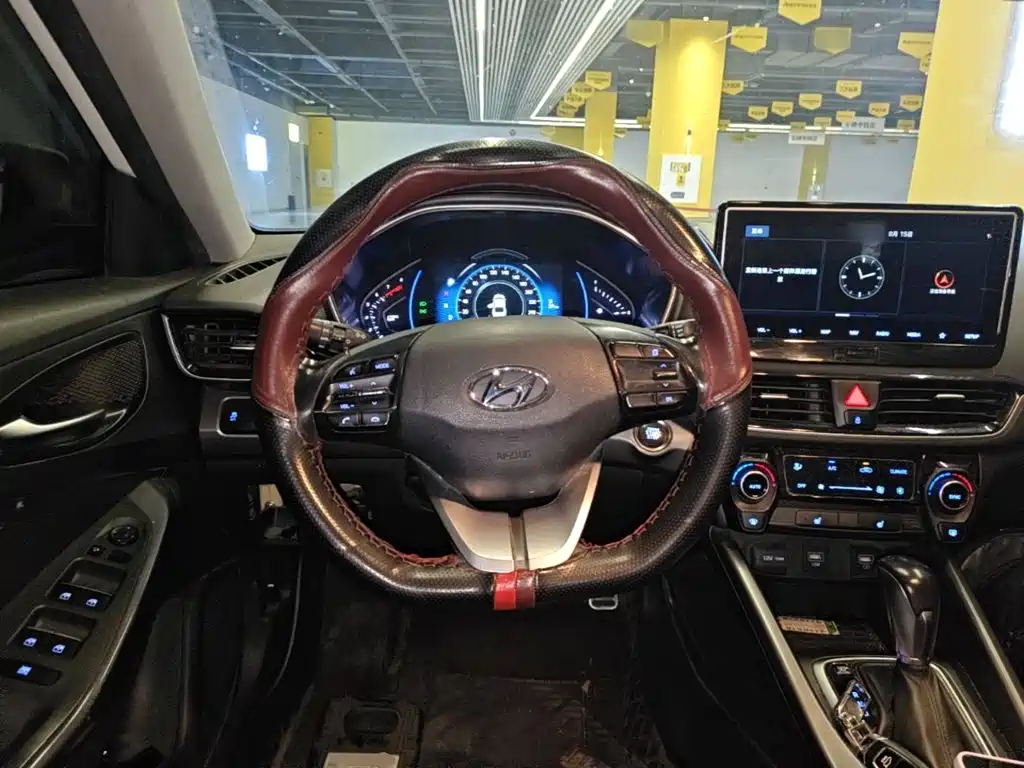 Hyundai Festa 2019 — фото 11