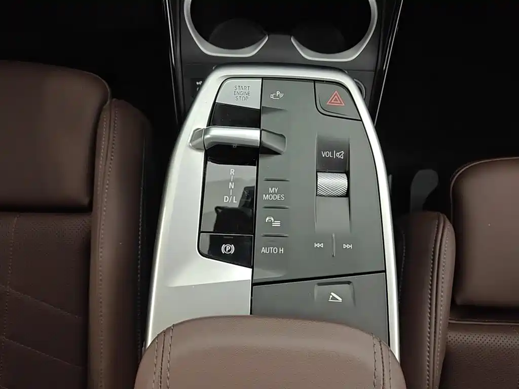 BMW X2 2025 — фото 15