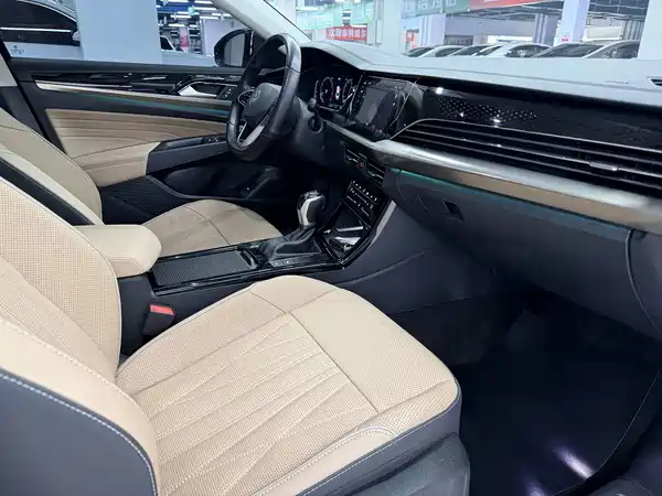 Volkswagen Passat 2022