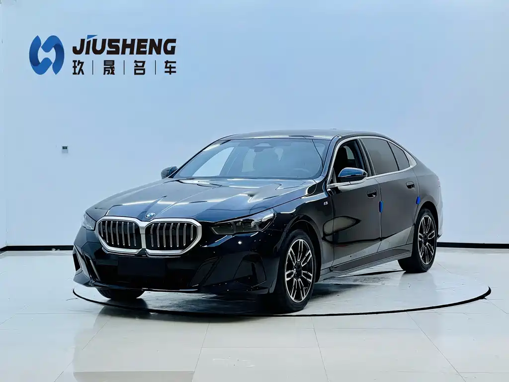 BMW 5 Series 2025