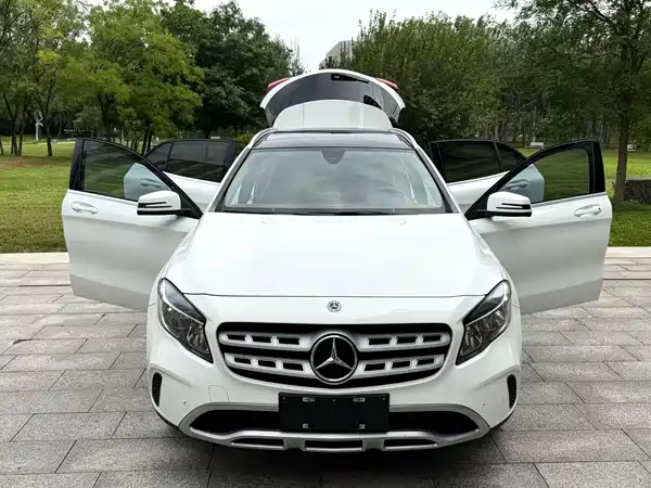 Mercedes-Benz GLA 2017