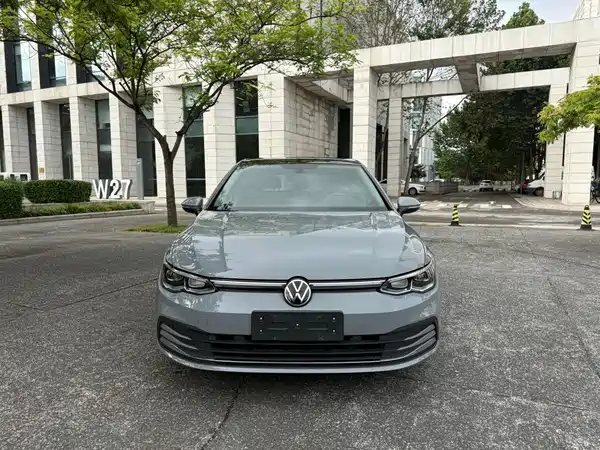 Volkswagen Golf 2021