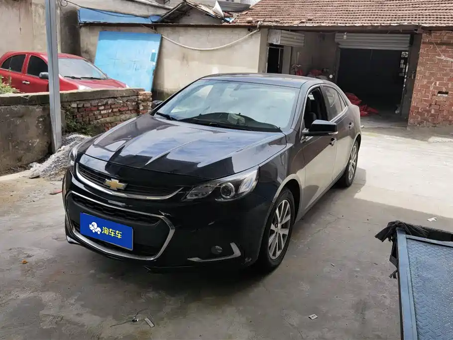 Chevrolet Malibu 2017 — фото 1
