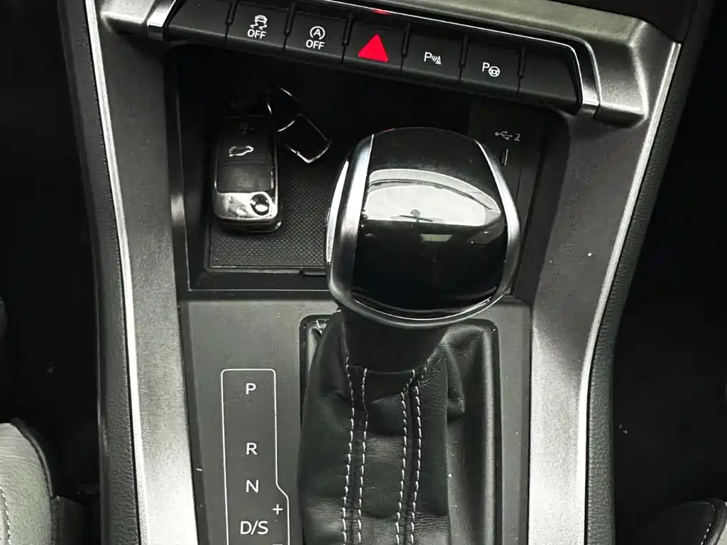 Audi Q3 2022 — фото 13