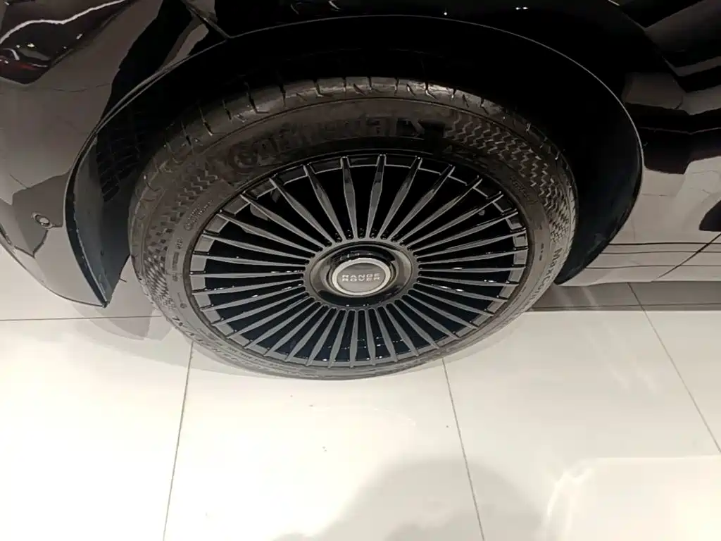 Land Rover Velar 2019 — фото 23